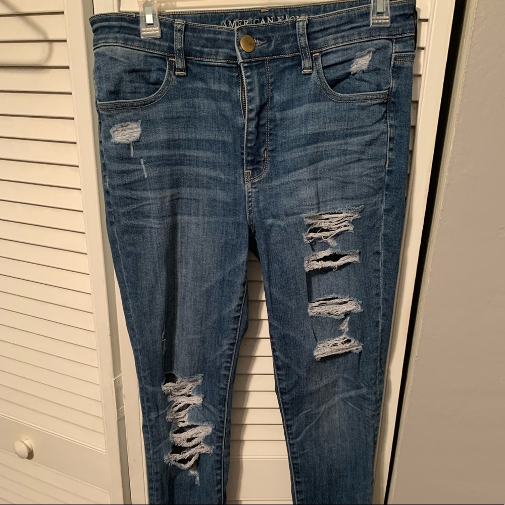 American eagle ripped jeans with super stretch